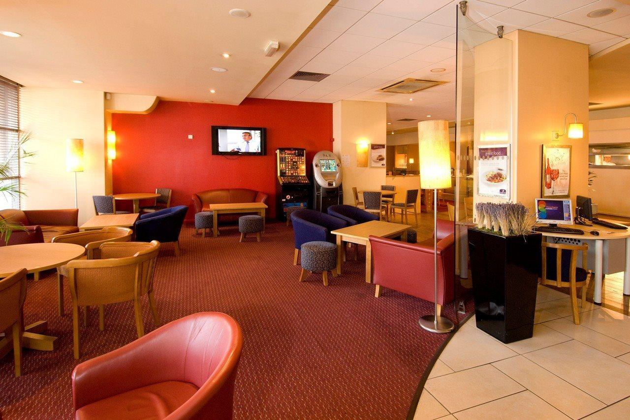 Premier Inn West Bromwich Central 外观 照片
